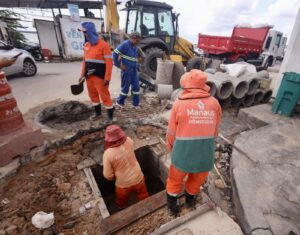 Leia mais sobre o artigo Prefeitura de Manaus trabalha na implantação de nova rede de drenagem profunda no bairro Educandos