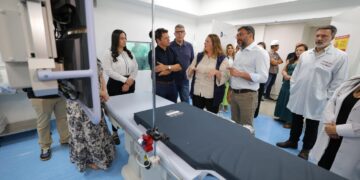 Governador Wilson Lima entrega novos aparelhos para procedimentos cardiológicos no Hospital Francisca Mendes