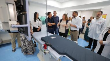 Governador Wilson Lima entrega novos aparelhos para procedimentos cardiológicos no Hospital Francisca Mendes