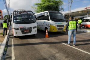 Leia mais sobre o artigo Prefeitura intensifica fiscalização do transporte executivo e alternativo para garantir serviços de qualidade aos usuários