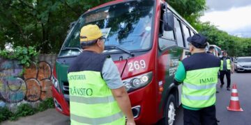 Prefeitura reforça fiscalização de transportes alternativos priorizando a segurança na zona Leste de Manaus