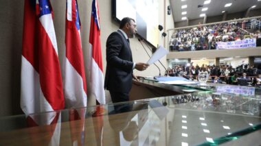 Ao prestar contas na Aleam, governador Wilson Lima destaca investimentos na Saúde, Segurança e Habitação