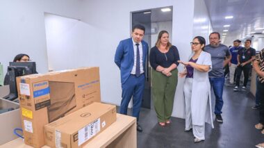 Delegado Péricles entrega equipamentos à SES para melhorar estrutura de trabalho e atendimento à população
