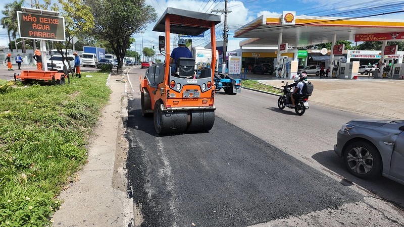 No momento, você está visualizando Prefeitura de Manaus melhora a mobilidade urbana da avenida Coronel Teixeira