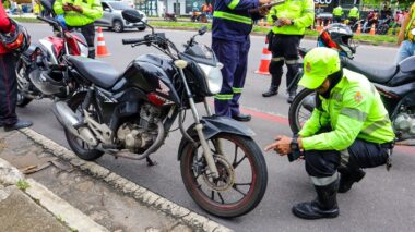 Prefeitura de Manaus fiscaliza quase 600 motocicletas na operação conjunta ‘Cavalo de Aço’