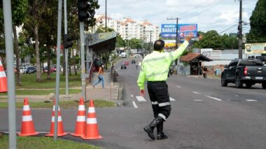 Prefeitura de Manaus interdita vias e monitora a fluidez no trânsito no final de semana