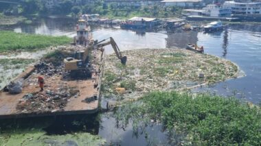Prefeitura intensifica limpeza na orla do rio Negro e reforça conscientização sobre descarte irregular