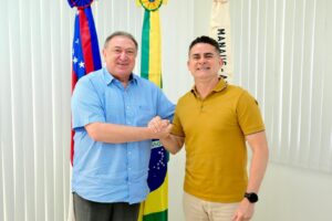 Leia mais sobre o artigo Prefeito David Almeida recebe deputado Átila Lins e destaca emenda de R$ 12 milhões para infraestrutura