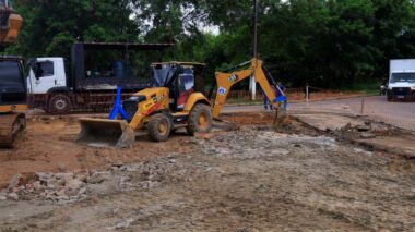Prefeitura de Manaus avança em obra de intervenção viária na rua São Judas Tadeu com avenida Max Teixeira