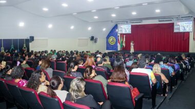 Prefeitura inicia curso com formadores da Semed e coordenadores de Centros de Tecnologia