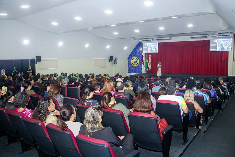 No momento, você está visualizando Prefeitura inicia curso com formadores da Semed e coordenadores de Centros de Tecnologia