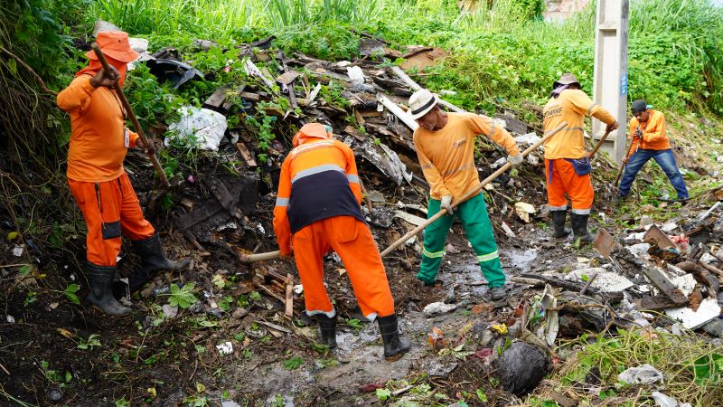 No momento, você está visualizando Prefeitura de Manaus inicia construção de passeio público em trecho no bairro Petrópolis