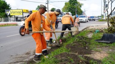 Prefeitura de Manaus avança nos serviços de intervenção viária na rua São Judas Tadeu com avenida Max Teixeira