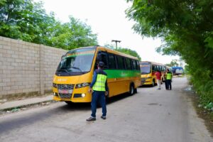 Leia mais sobre o artigo Fiscalização de transporte aborda quase 150 micro-ônibus alternativos na zona Sul