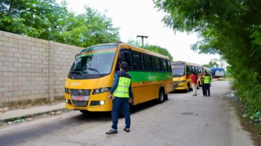Fiscalização de transporte aborda quase 150 micro-ônibus alternativos na zona Sul