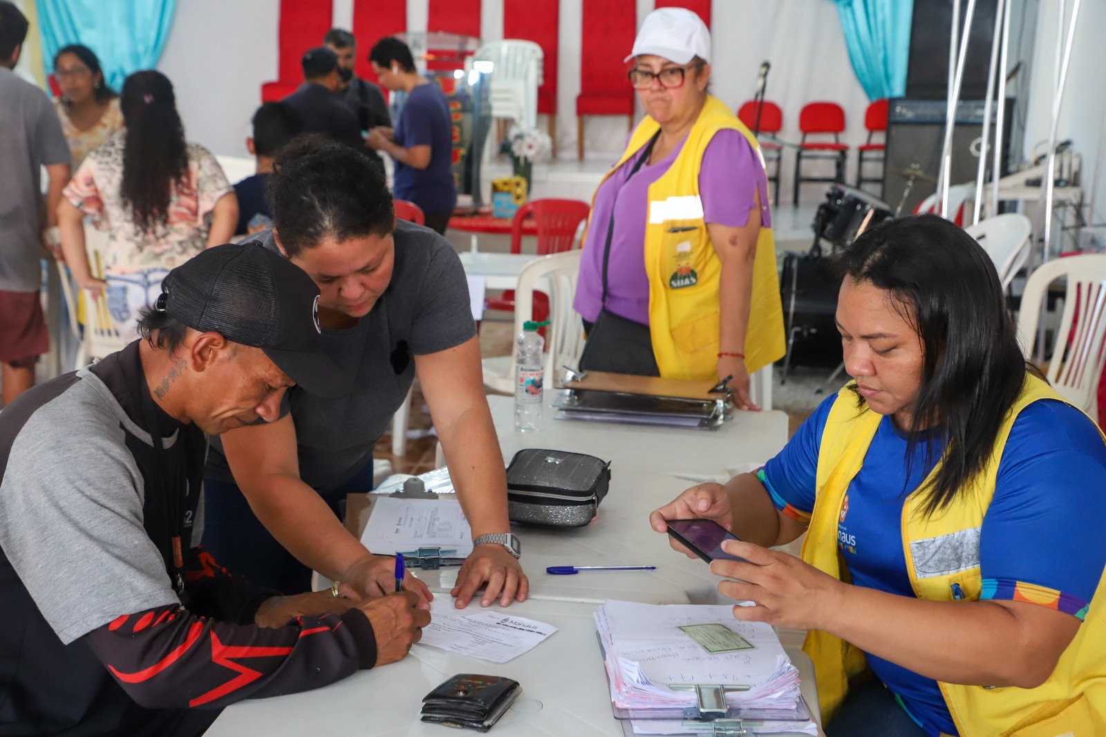 Leia mais sobre o artigo Prefeitura de Manaus amplia assistência, reforça limpeza e monitora áreas de risco após fortes chuvas