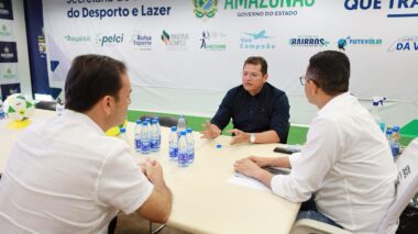 Governo do Amazonas vai revitalizar o ginásio Elias Assayag, em Parintins, e expandir projetos socioesportivos no município