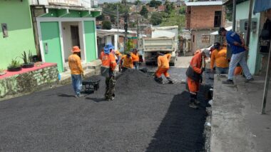 Prefeitura de Manaus avança com os serviços de recapeamento na comunidade Gustavo Nascimento