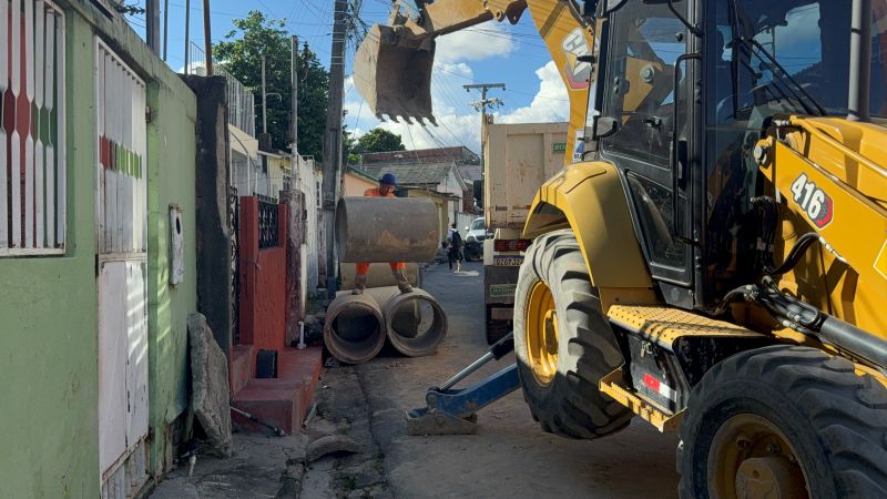 No momento, você está visualizando Prefeitura de Manaus avança com serviços em rede de drenagem no bairro Coroado 2