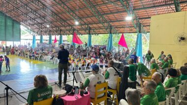 Projeto ‘Tarde Dançante’ da Prefeitura de Manaus leva centenas de pessoas ao Parque Municipal do Idoso