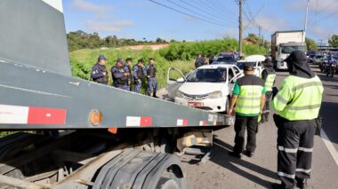 Operação da Prefeitura de Manaus contra transporte clandestino fecha semana com 14 apreensões