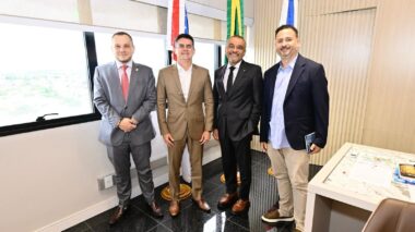Prefeito David Almeida reforça interlocução institucional e renova parceria com TJ-AM para ‘Justiça Restaurativa’ nas escolas