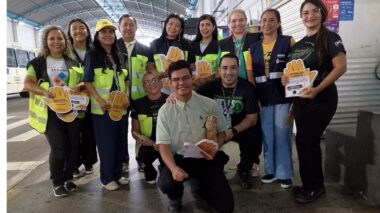 Prefeitura de Manaus promove ação educativa de transporte no Terminal de Integração da Cachoeirinha