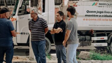 Prefeito em exercício Jander Lobato acompanha implantação do último tubo da nova rede de drenagem profunda na avenida Maceió