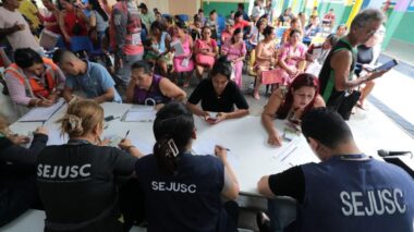 Governo do Amazonas monta força-tarefa para atender famílias atingidas pela chuva em Manaus