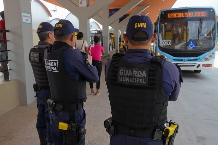 No momento, você está visualizando Guarda Municipal de Manaus prende suspeito de tráfico de drogas no Centro