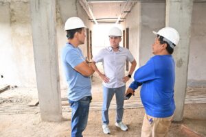 Leia mais sobre o artigo Prefeito David Almeida vistoria obras de saúde e revitalização na zona Oeste de Manaus