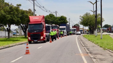 Prefeitura de Manaus intensifica fiscalização com operação ‘Carga Pesada’ na zona Sul