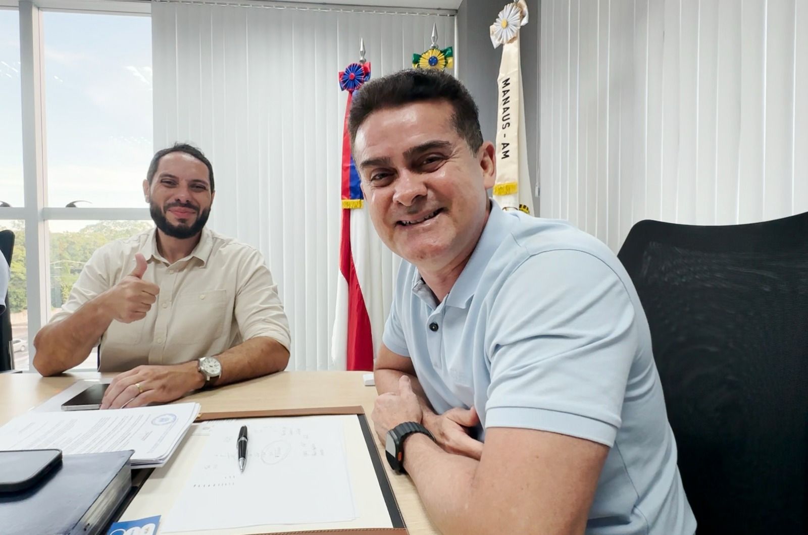 No momento, você está visualizando Prefeito David Almeida anuncia pagamento do 14º salário para 1.842 servidores da rede municipal de ensino