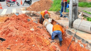 Prefeitura de Manaus implanta tubos modernos em drenagem no bairro Praça 14