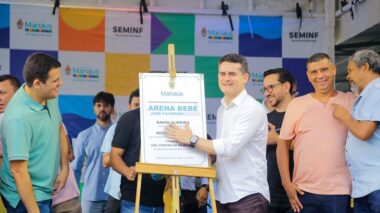 Prefeito David Almeida entrega campo do Bebé revitalizado e reforça compromisso com o esporte e a população de Manaus