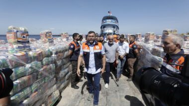 Operação Cheia 2025: Governador Wilson Lima acompanha o envio de ajuda humanitária para municípios do Madeira