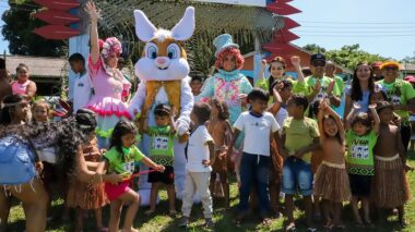 Prefeitura realiza ação ‘Páscoa na Floresta’ e inicia atividades da Semana Baré na zona ribeirinha