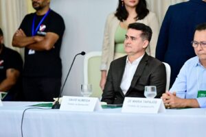 Leia mais sobre o artigo Prefeito David Almeida reforça protagonismo de Manaus na agenda climática e destaca ações pioneiras em sustentabilidade no ‘Encontro de Prefeitos da Amazônia Legal’