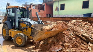 Prefeitura de Manaus atua desde a madrugada para minimizar impactos das chuvas e reforça ações emergenciais