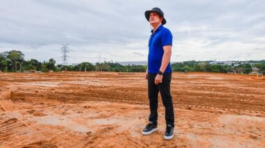 Prefeito David Almeida anuncia construção de novo conjunto habitacional com 576 moradias na avenida do Turismo