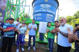 Leia mais sobre o artigo Governador Wilson Lima entrega novo sistema do Projeto Água Boa em comunidade rural de Nhamundá