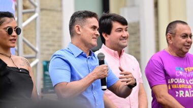 Prefeito David Almeida lança projeto que leva arte a feiras, terminais e praças de Manaus