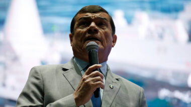 Ex-ministro da Defesa diz que alertou Bolsonaro sobre gravidade de minuta do golpe