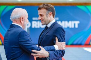 Leia mais sobre o artigo Lula embarca rumo à França nesta terça; veja cronograma