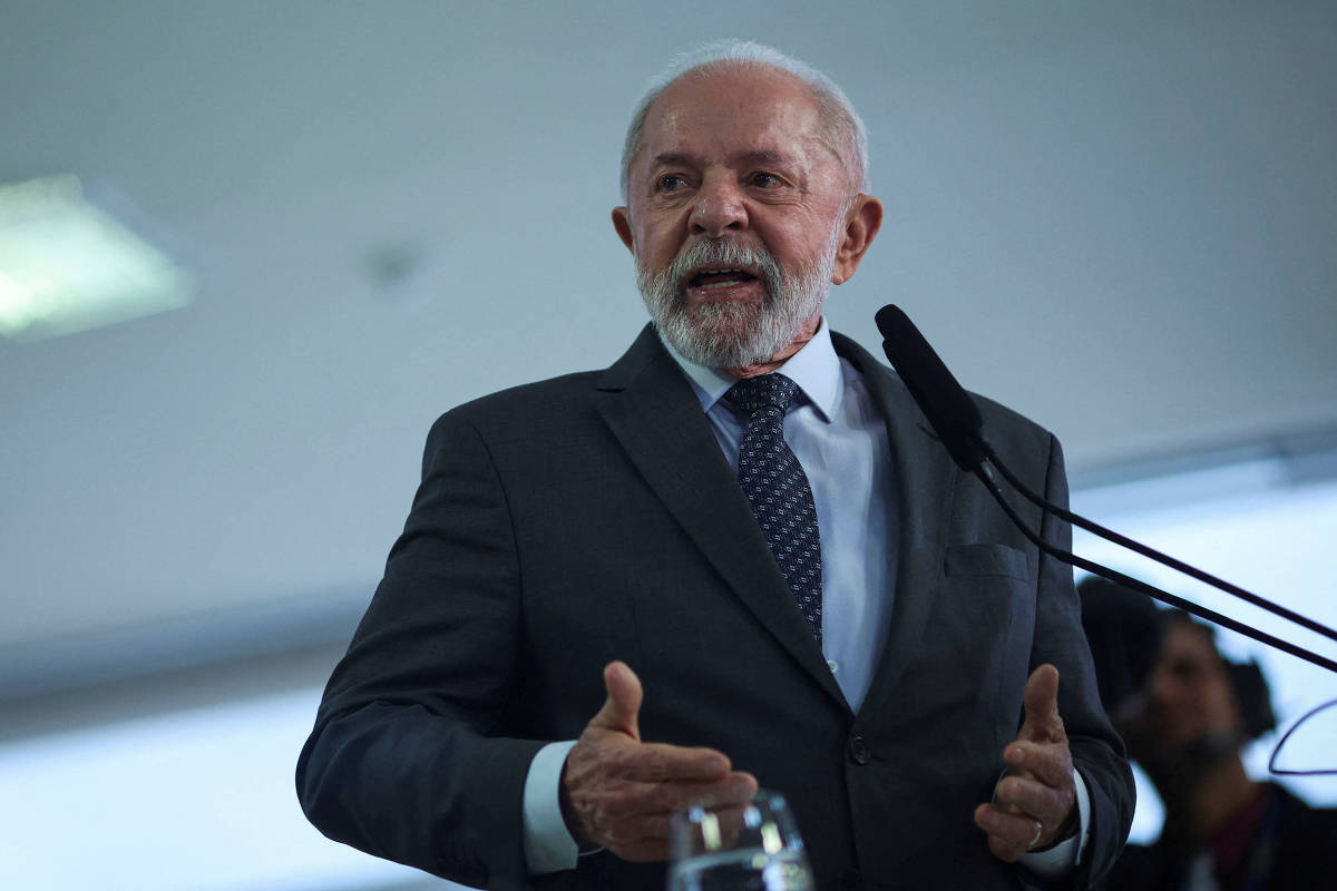 No momento, você está visualizando Quaest: Lula tem avaliação negativa de 43% e positiva de 26%, no pior patamar do mandato