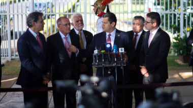 Haddad anuncia recuo em alíquotas de IOF e fim da isenção de LCIs e LCAs