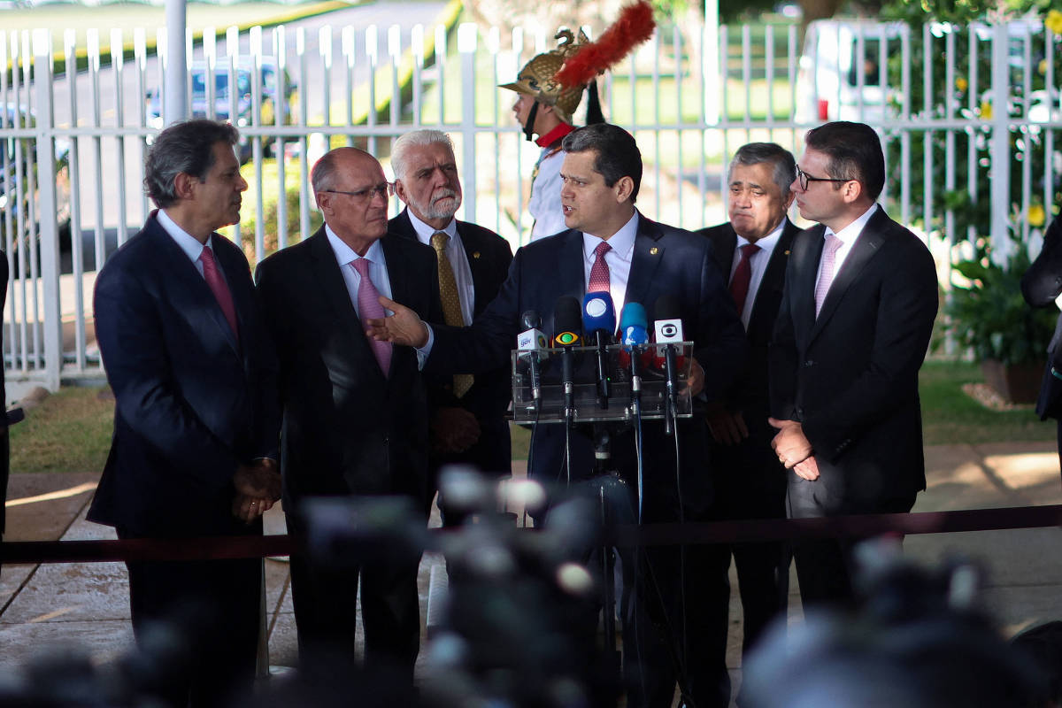No momento, você está visualizando Haddad anuncia recuo em alíquotas de IOF e fim da isenção de LCIs e LCAs