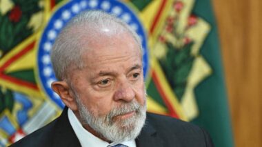 Lula pede que STF suspenda todas as ações de vítimas do INSS contra o governo