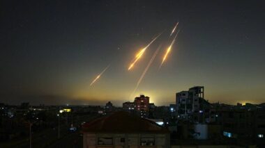 Ataque ao Irã não foi nada perto do que virá, diz Israel