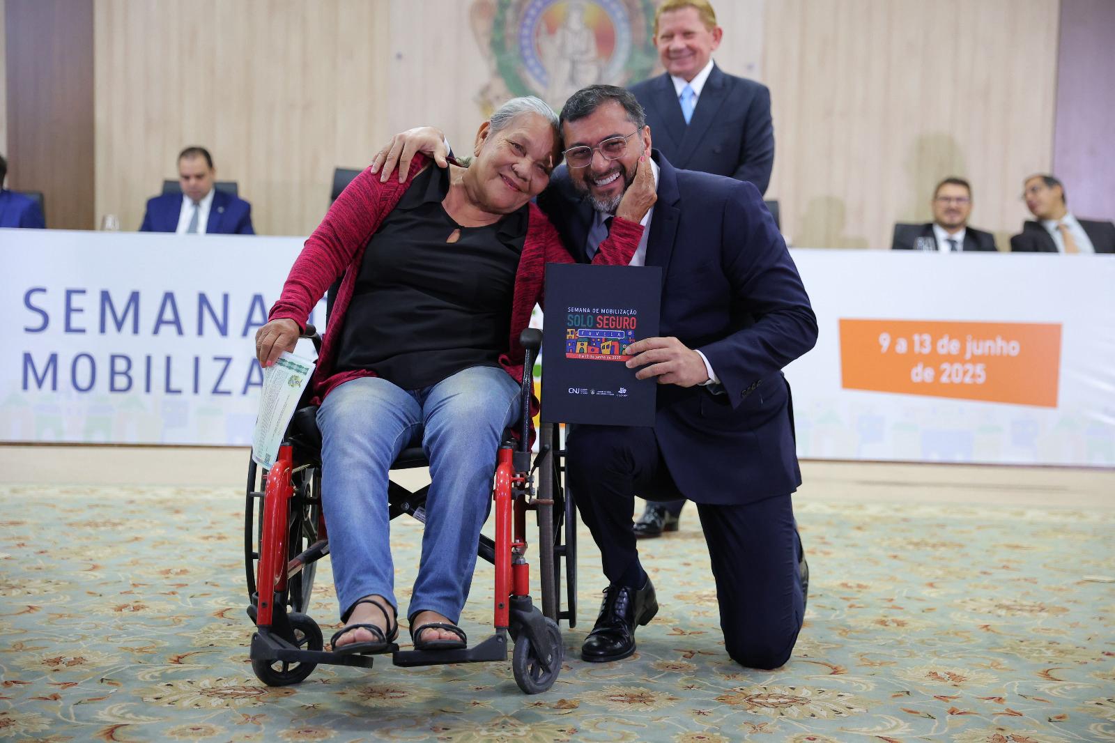 No momento, você está visualizando Governador Wilson Lima apresenta balanço de mais de 18 mil ações de regularização fundiária durante abertura da Semana do Solo Seguro
